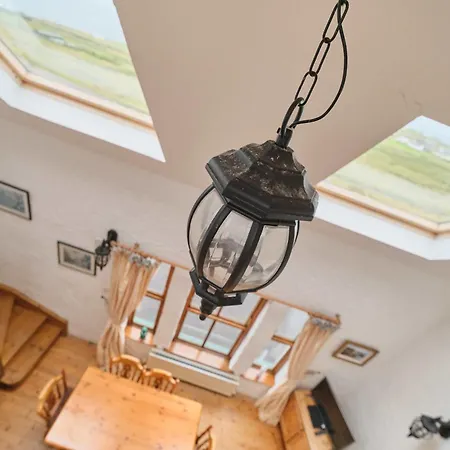 בית נופש 4 Bedroom Traditional With Sea View By Travel Lets Homes *