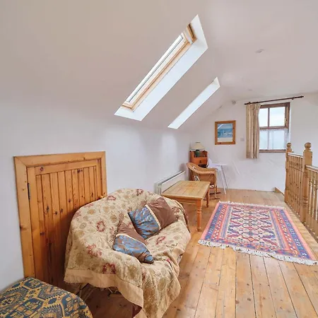 בית נופש 4 Bedroom Traditional With Sea View By Travel Lets Homes *