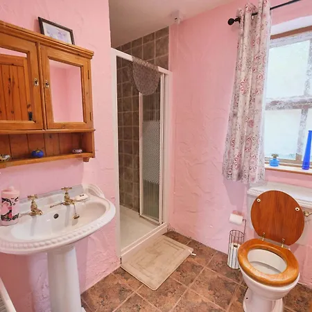 בית נופש 4 Bedroom Traditional With Sea View By Travel Lets Homes